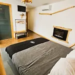 Oda ve Kahvaltı Atlantic Spot 3*