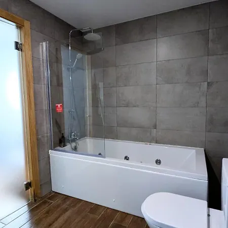 Atlantic Spot Couette-café